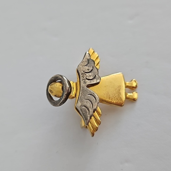 IM O 95 Goldtone & Silvertone Angel Pendant & Brooch - Picture 1 of 5